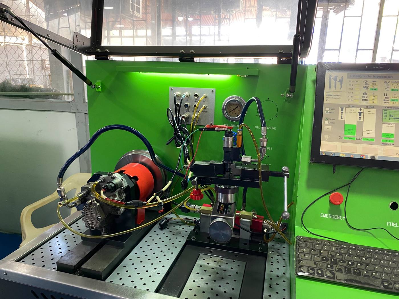 Banco de pruebas Common Rail con sistema de diagnóstico electrónico